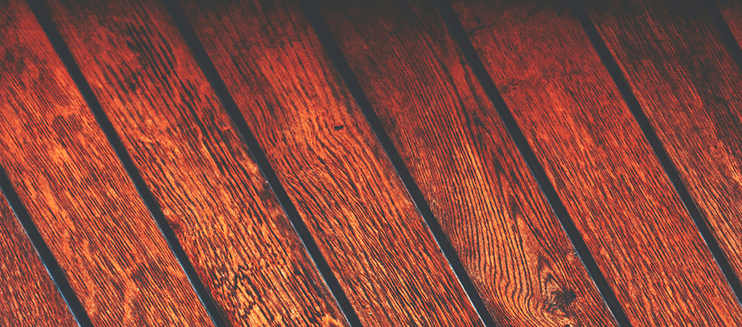 Parquet en tek rouge